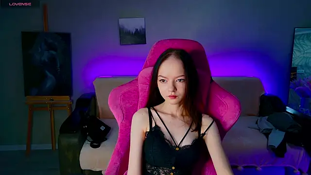 Snapshot of WeksaMur chatting on December 17, 11:16 am WeksaMur online show from December 17, 11:16 am