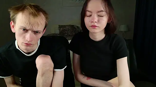 Snapshot of WeksaMur chatting on February 11, 9:20 pm WeksaMur online show from February 11, 9:20 pm