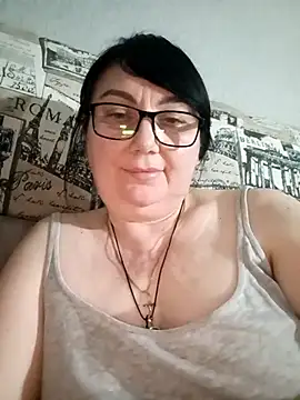 Snapshot of MariSwan222 chatting on May 11, 5:21 pm MariSwan222 online show from May 11, 5:21 pm