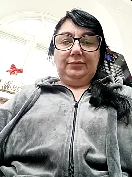 Snapshot of MariSwan222 chatting on May 13, 3:42 pm MariSwan222 online show from May 13, 3:42 pm
