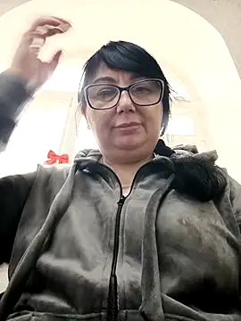 Snapshot of MariSwan222 chatting on May 14, 7:15 am MariSwan222 online show from May 14, 7:15 am
