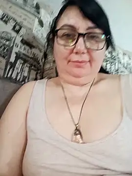 Snapshot of MariSwan222 chatting on May 16, 10:47 am MariSwan222 online show from May 16, 10:47 am