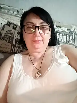 Snapshot of MariSwan222 chatting on May 20, 8:26 pm MariSwan222 online show from May 20, 8:26 pm