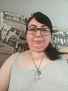 Snapshot of MariSwan222 chatting on May 24, 8:08 am MariSwan222 online show from May 24, 8:08 am
