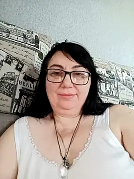 Snapshot of MariSwan222 chatting on May 29, 7:06 am MariSwan222 online show from May 29, 7:06 am