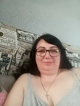 Snapshot of MariSwan222 chatting on June 11, 5:05 am MariSwan222 online show from June 11, 5:05 am