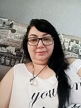 Snapshot of MariSwan222 chatting on June 14, 6:15 am MariSwan222 online show from June 14, 6:15 am
