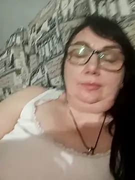 Snapshot of MariSwan222 chatting on June 18, 8:35 pm MariSwan222 online show from June 18, 8:35 pm