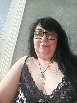 Snapshot of MariSwan222 chatting on July 2, 7:42 pm MariSwan222 online show from July 2, 7:42 pm