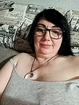 Snapshot of MariSwan222 chatting on July 4, 7:53 pm MariSwan222 online show from July 4, 7:53 pm