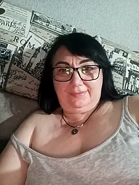 Snapshot of MariSwan222 chatting on July 6, 8:33 pm MariSwan222 online show from July 6, 8:33 pm