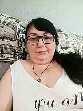 Snapshot of MariSwan222 chatting on July 9, 12:53 pm MariSwan222 online show from July 9, 12:53 pm