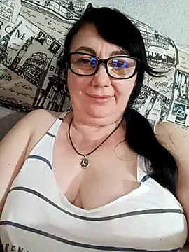 Snapshot of MariSwan222 chatting on July 22, 2:09 pm MariSwan222 online show from July 22, 2:09 pm