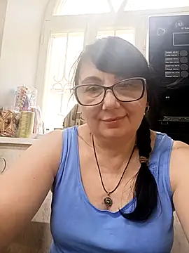 Snapshot of MariSwan222 chatting on July 25, 1:41 pm MariSwan222 online show from July 25, 1:41 pm
