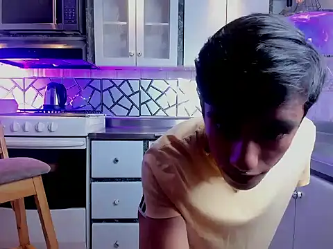 Snapshot of ABRAHAN_XO chatting on December 15, 5:06 pm ABRAHAN XO online show from December 15, 5:06 pm