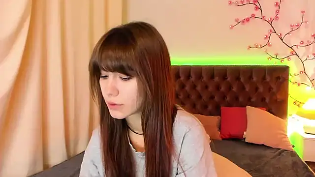 MilanaHotts online show from July 3, 5:36 am