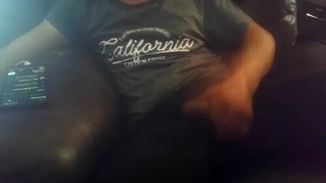 Snapshot of SnappedHagfish chatting on June 11, 12:32 am SnappedHagfish online show from June 11, 12:32 am