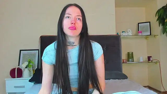 AdrianaCult online show from March 17, 1:14 pm