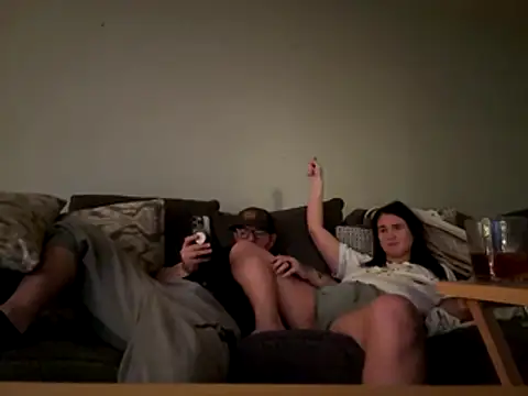 Snapshot of Sexcapades2025 chatting on December 18, 12:38 am Sexcapades2025 online show from December 18, 12:38 am