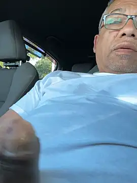 Snapshot of tigre6911 chatting on June 1, 9:38 pm tigre6911 online show from June 1, 9:38 pm