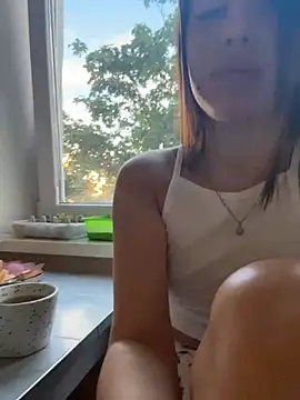 Lira Fayeee online show from June 12, 3:05 am