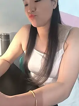Snapshot of Sisilaydy_01 chatting on June 23, 5:22 pm Sisilaydy 01 online show from June 23, 5:22 pm