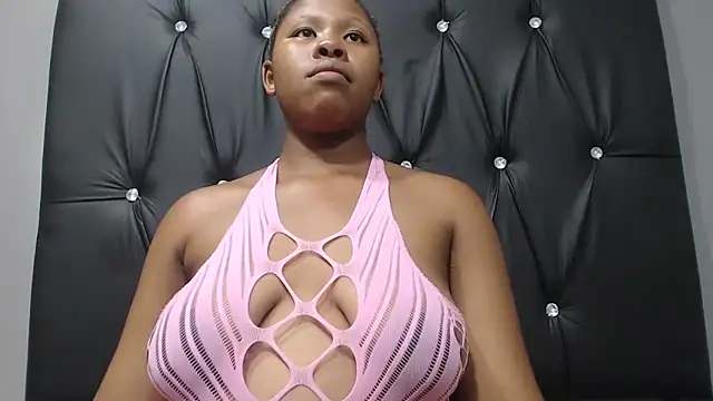 TemptingCloeXx online show from February 25, 7:34 pm