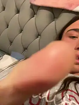 MillieB online show from February 7, 3:32 am