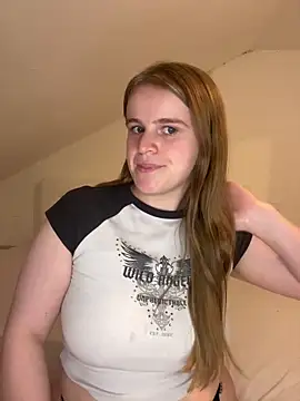 Snapshot of daddysgirly003 chatting on March 28, 9:47 pm daddysgirly003 online show from March 28, 9:47 pm