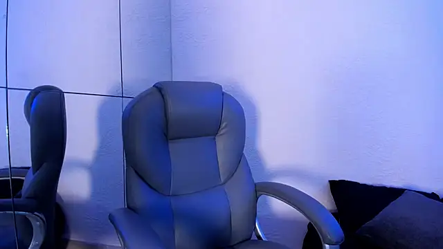 Snapshot of _TaylorBlack chatting on May 19, 11:38 am TaylorBlack online show from May 19, 11:38 am