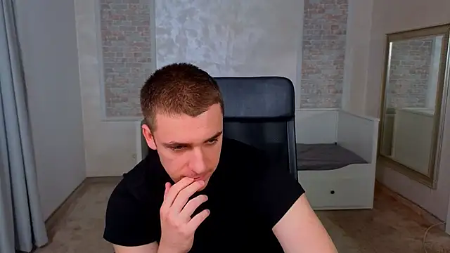 Snapshot of KellenWest chatting on May 21, 4:41 am KellenWest online show from May 21, 4:41 am