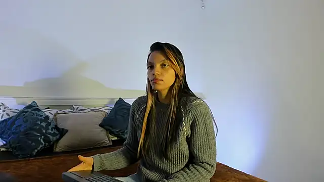 Ishtar 24 online show from December 19, 11:39 am