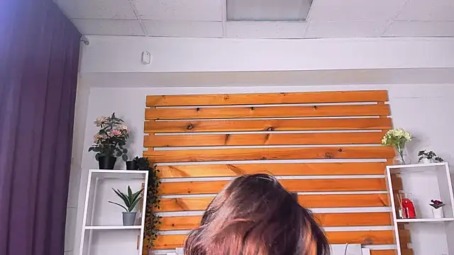 Mary Bryantt online show from March 18, 1:20 am