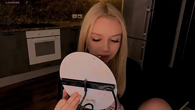 my liss online show from April 30, 2:34 pm