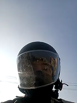 Snapshot of bnglrboy0886 chatting on December 23, 10:02 am bnglrboy0886 online show from December 23, 10:02 am