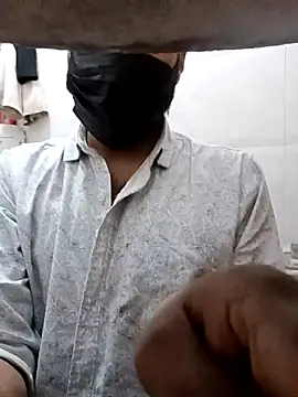 Snapshot of bnglrboy0886 chatting on January 10, 12:23 am bnglrboy0886 online show from January 10, 12:23 am