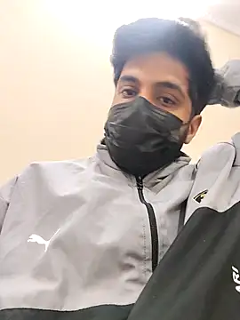 Snapshot of bnglrboy0886 chatting on February 28, 4:35 am bnglrboy0886 online show from February 28, 4:35 am