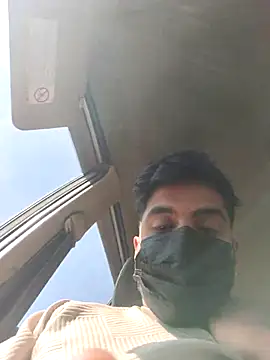 Snapshot of bnglrboy0886 chatting on March 11, 4:07 am bnglrboy0886 online show from March 11, 4:07 am