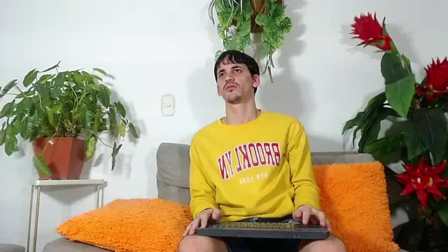 Snapshot of boy_Dirty_X chatting on May 9, 5:23 am boy Dirty X online show from May 9, 5:23 am