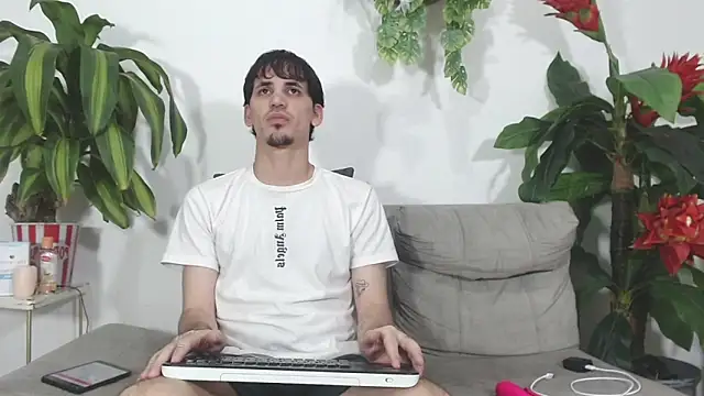 Snapshot of boy_Dirty_X chatting on May 22, 5:14 am boy Dirty X online show from May 22, 5:14 am