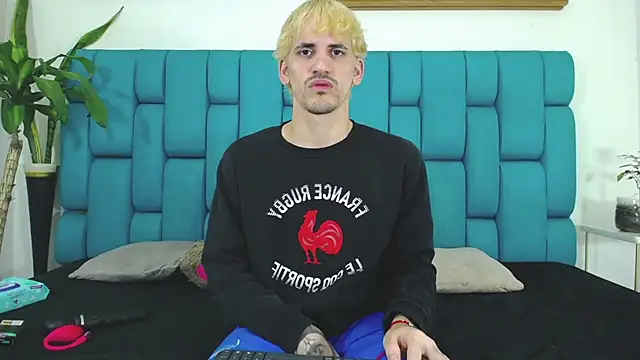 boy Dirty X online show from June 27, 5:12 am
