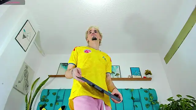 boy Dirty X online show from July 31, 5:18 am