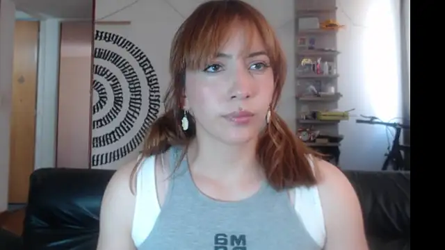 Snapshot of BeautyYoungblond chatting on February 9, 8:46 pm BeautyYoungblond online show from February 9, 8:46 pm