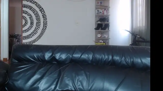 Snapshot of BeautyYoungblond chatting on February 23, 8:17 pm BeautyYoungblond online show from February 23, 8:17 pm