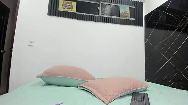 Emer santos online show from March 5, 7:32 pm