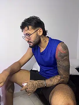 thedragonboyxxx online show from January 12, 3:01 am