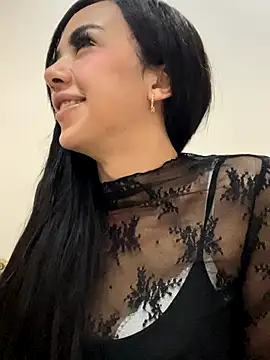 Snapshot of Moroi45 chatting on December 16, 5:51 pm Moroi45 online show from December 16, 5:51 pm