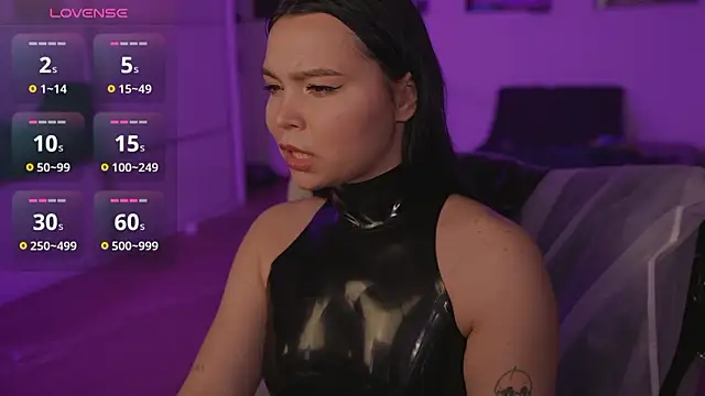 Snapshot of Dominatrix_Alice chatting on March 29, 7:03 pm Dominatrix Alice online show from March 29, 7:03 pm