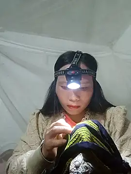 Lila-002 online show from December 18, 2:12 pm