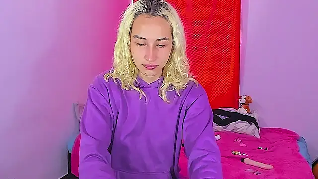 Snapshot of Elis-Darling chatting on January 14, 5:07 pm Elis-Darling online show from January 14, 5:07 pm